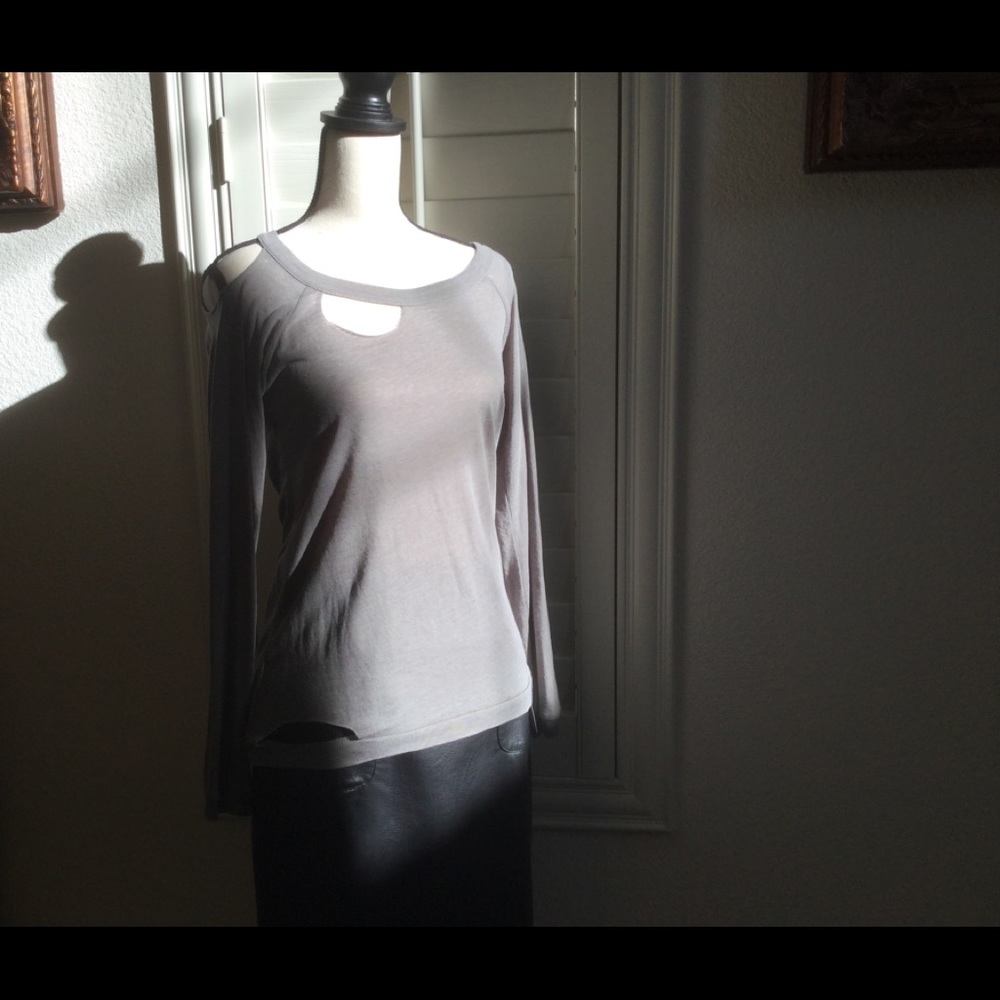 Trendy, Taupe, Torn, Jersey Pullover Top